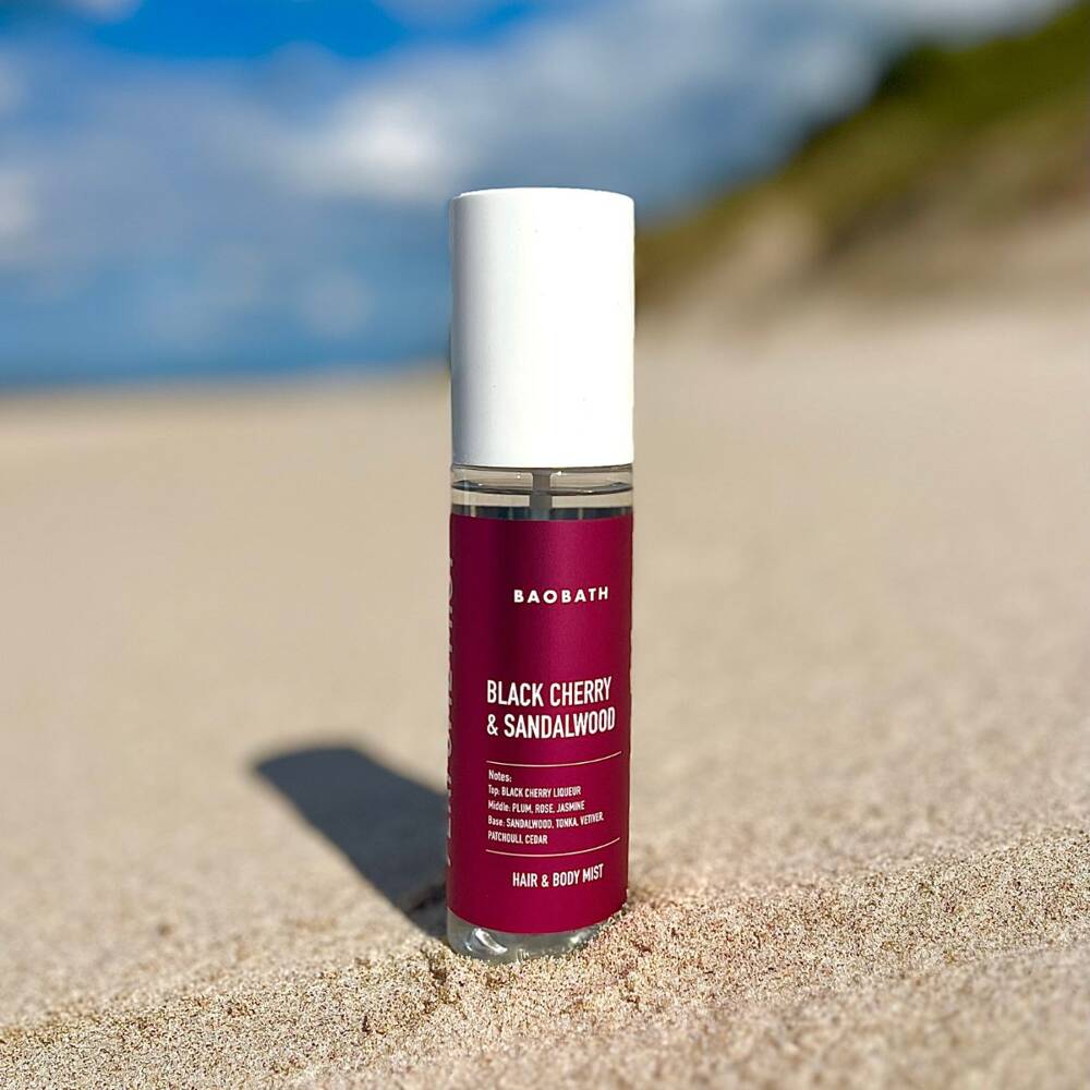 Mgiełka do ciała i włosów Black Cherry & Sandalwood 135 ml